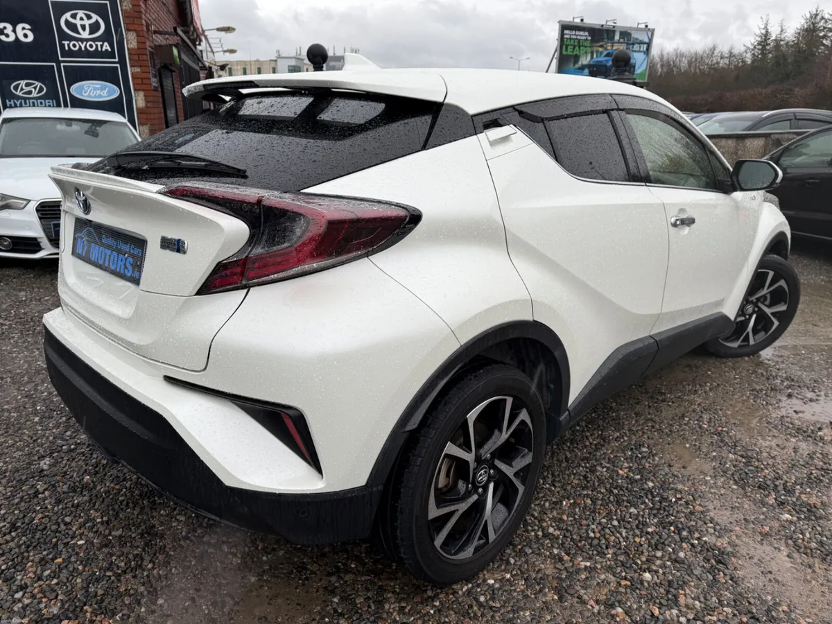 2018 Toyota C-HR 1.8 HYBRID G LED EDIT - Image 4