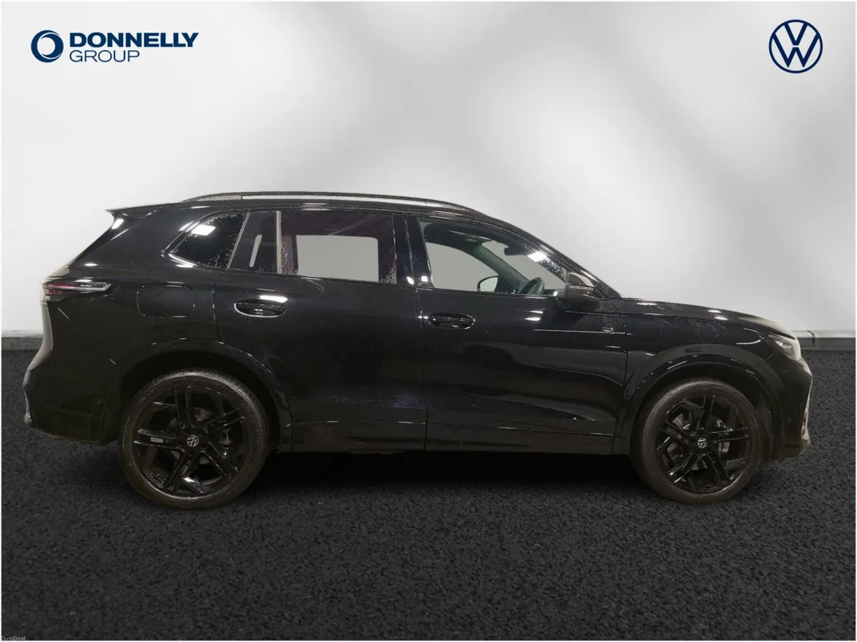 Volkswagen Tiguan Diesel Estate R-Line - Image 4