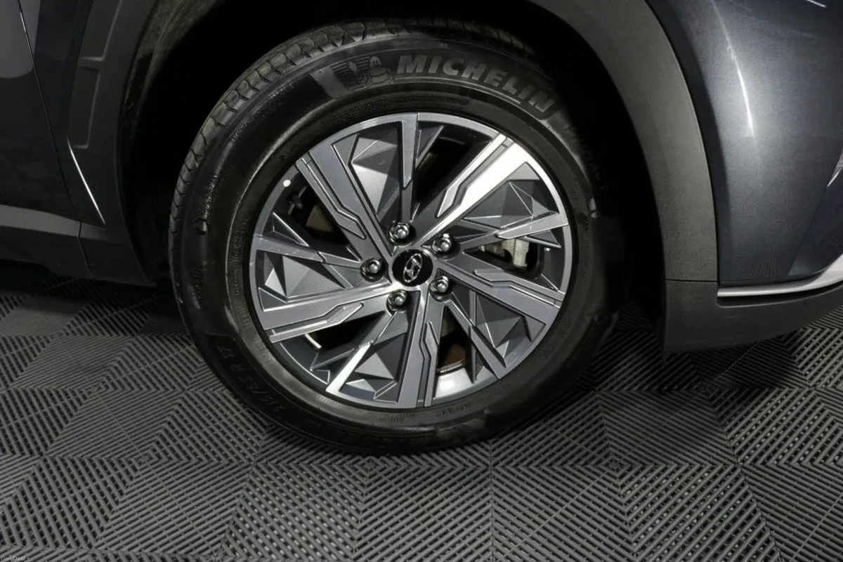 Hyundai Tucson HYBRID EXECUTIVE 1.6L PETROL AUTOMA - Image 4