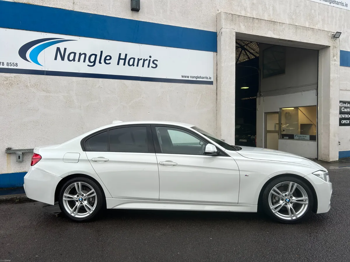 BMW 3-Series  M SPORT. LOW KMS. AUTOMATIC - Image 4