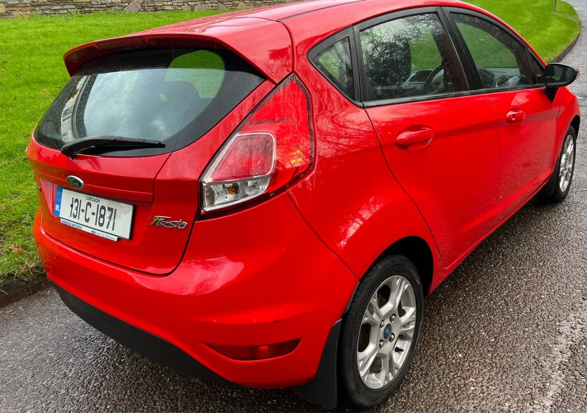 Ford Fiesta 1.0 petrol - Image 4