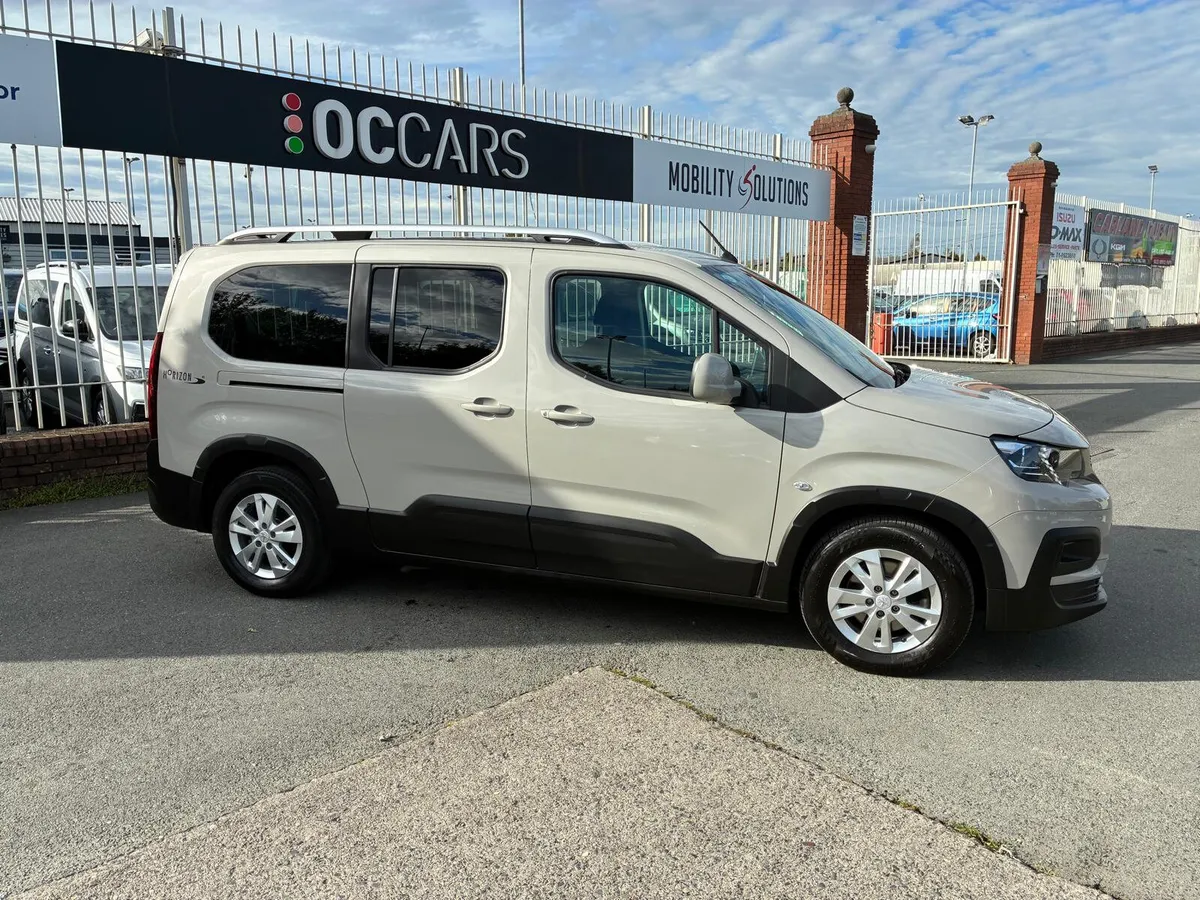 2022 Peugeot Rifter Allure Horizon 5seats+ wc Taxi - Image 4