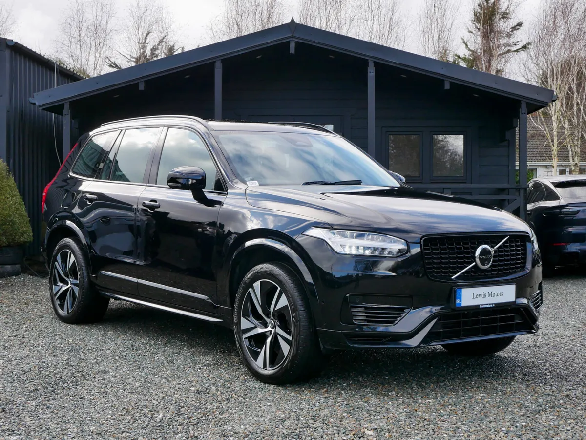 2023 Volvo XC90 T8 Recharge Plus Dark Theme - Image 1