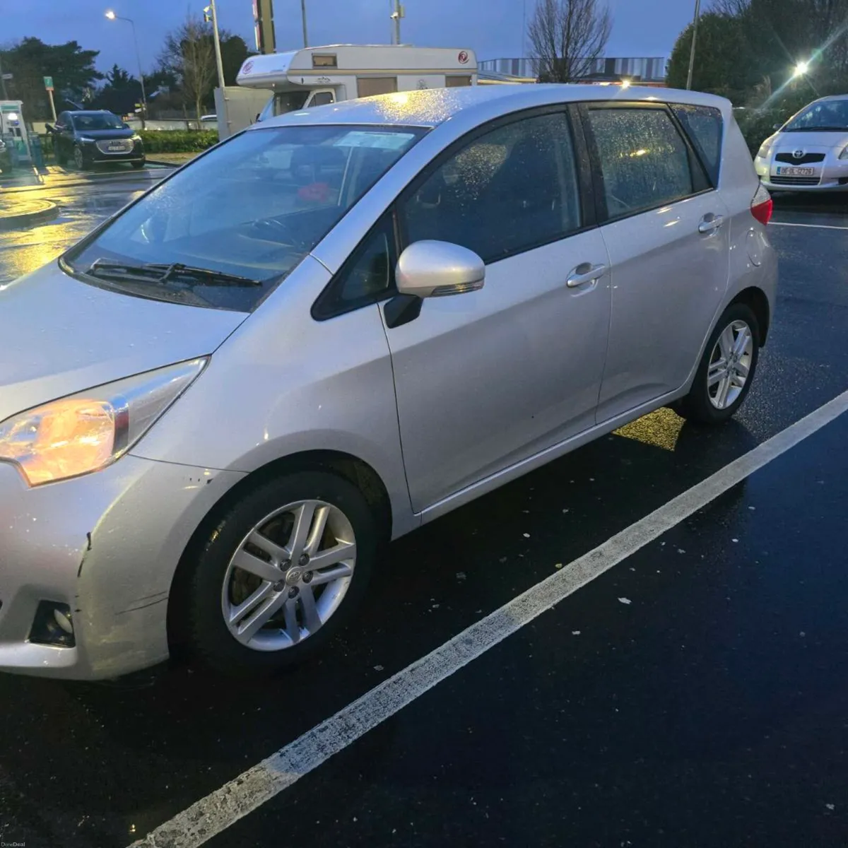 Toyota verso s - Image 2