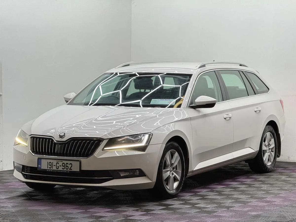 2019 Skoda Superb 2.0TDI Estate, Automatic - Image 3