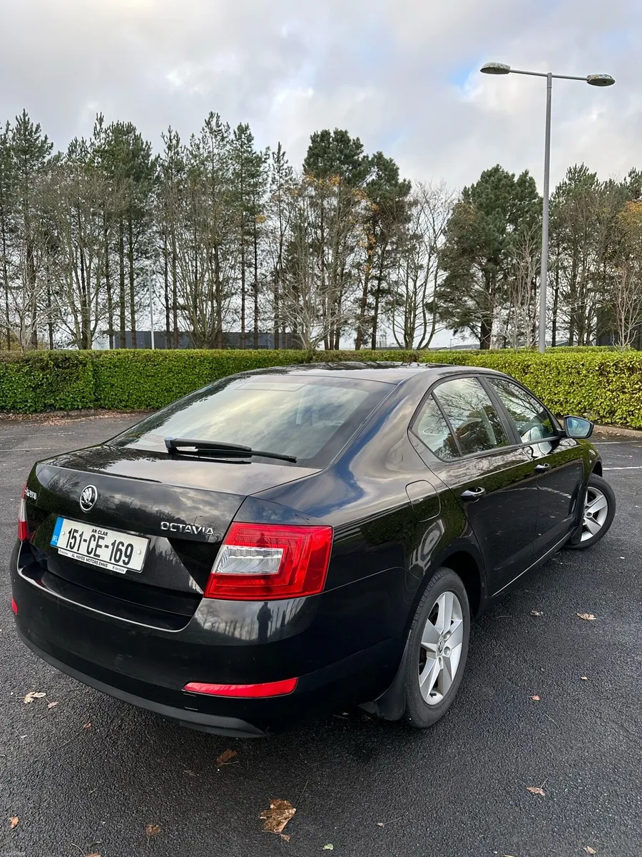 Skoda Octavia 2015 1.6 TDI (Ambition model) - Image 3