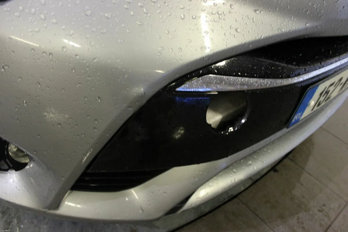 Toyota Avensis 1.6 D-4D Luna Saloon- TENDER 24 - G - Image 3