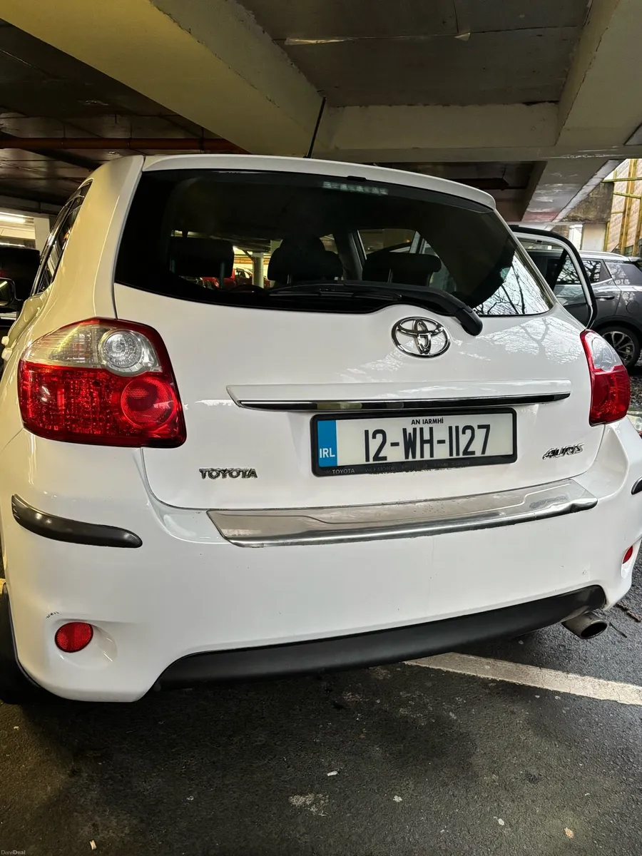 Toyota Auris - Image 2