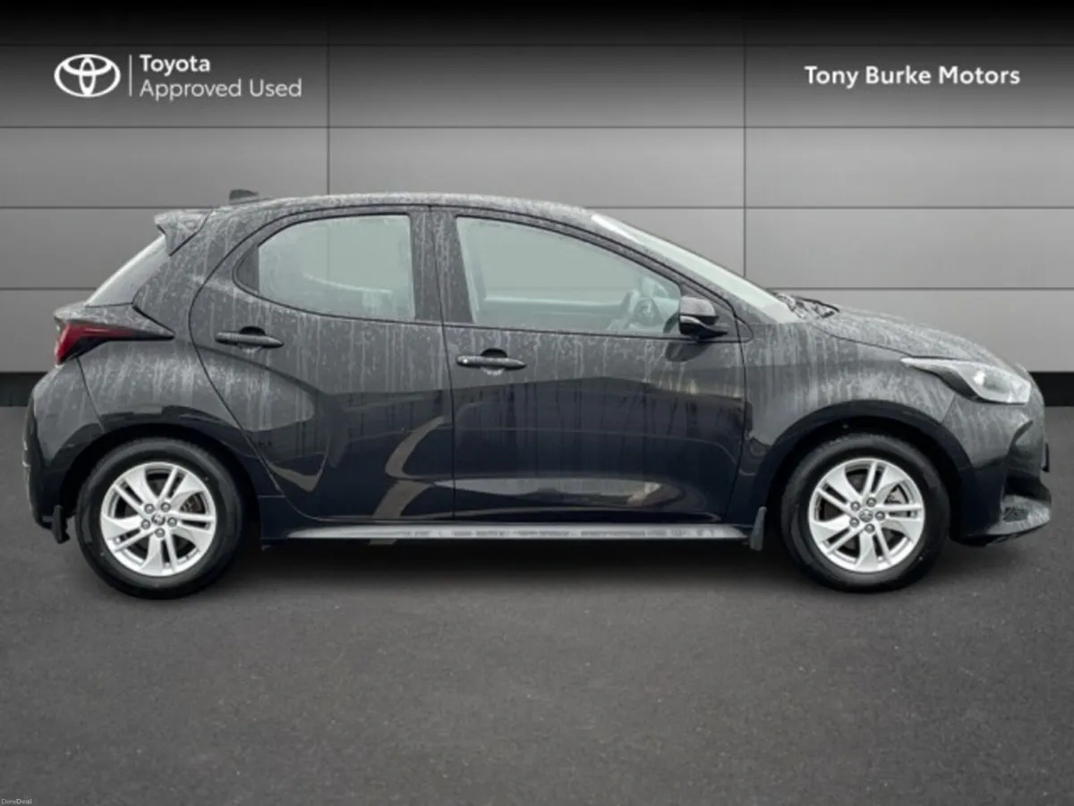 Toyota Yaris - Hybrid - New Generation - Luna Edit - Image 3