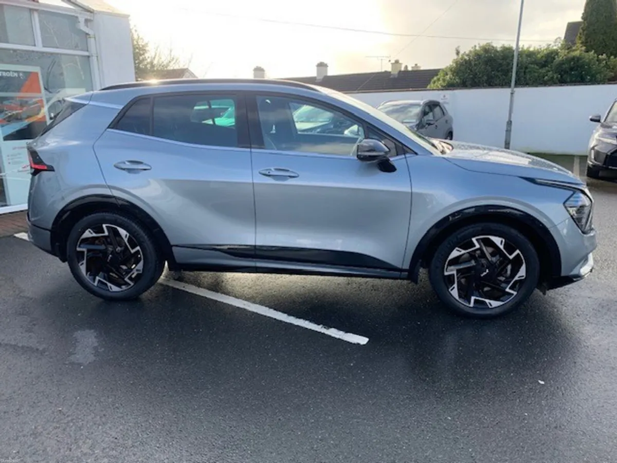 Kia Sportage GT LINE 5DR - Image 2