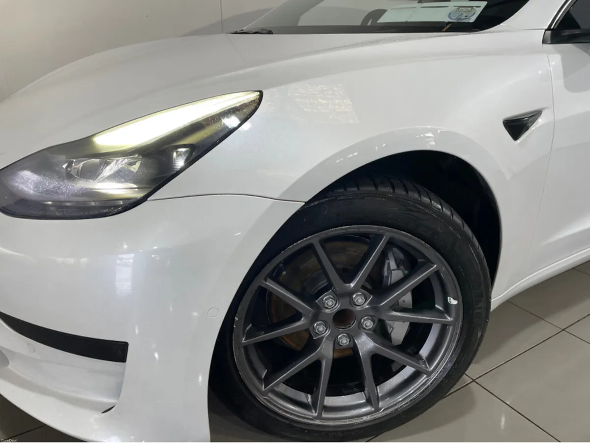 Tesla Model 3 STANDARD RANGE PLUS - Image 4