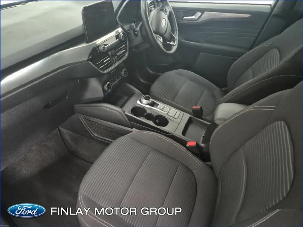 Ford Kuga 2.5 Duratec 225PS PHEV Titanium Auto - Image 3