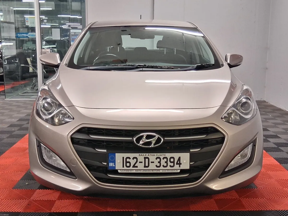 2016 Hyundai i30 DELUXE - Image 4