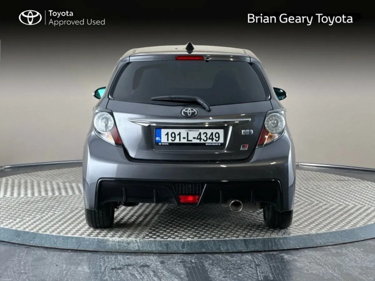 Toyota Yaris HYBRID GR SPORT - Image 4