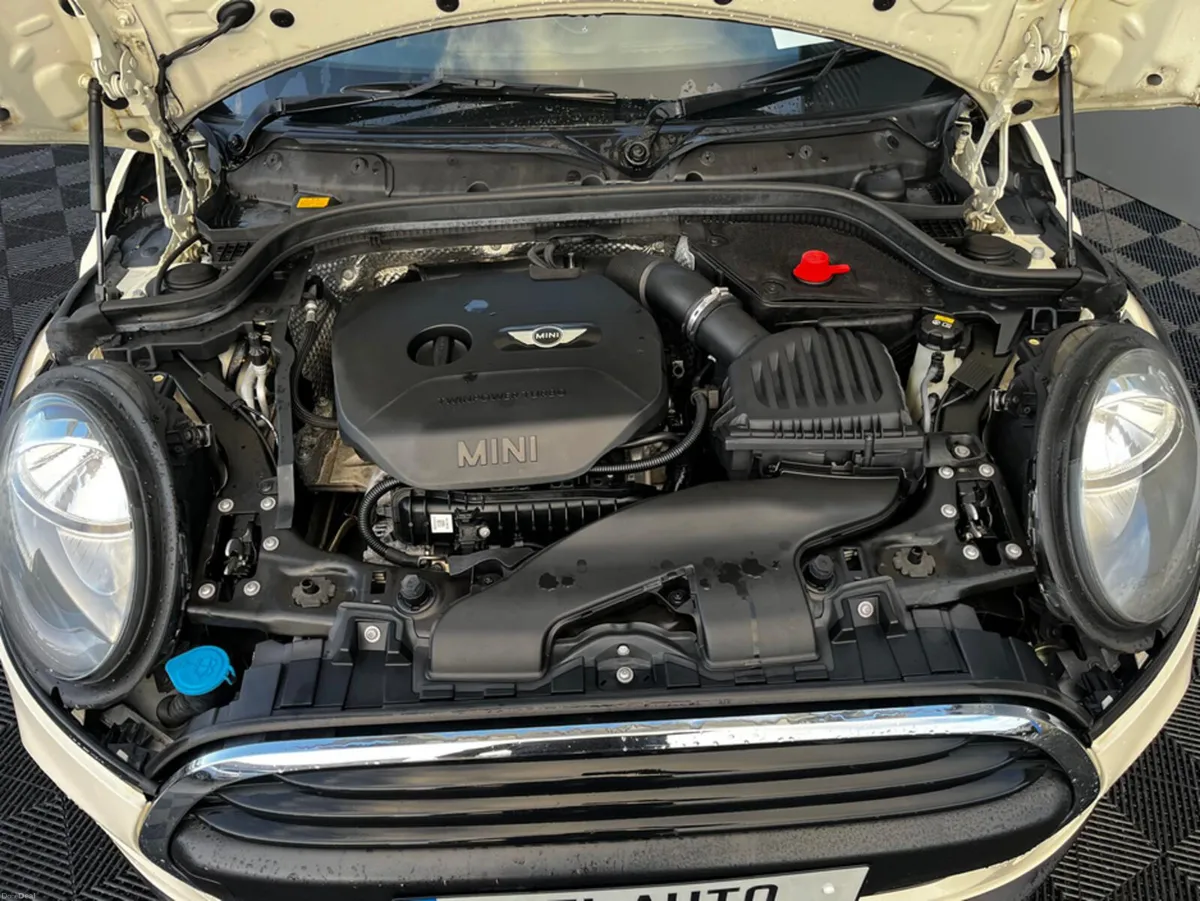 Mini Cooper Mini Cooper 1.2 petrol auto 18"alloys - Image 4