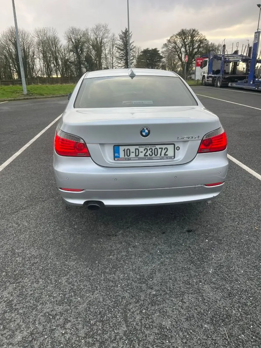 2010 BMW 5 Series - Image 4