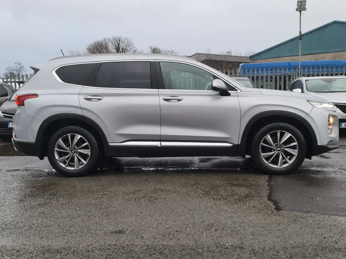 Hyundai Santa Fe 2.2 crdi executive plus 4wd 2019 - Image 6