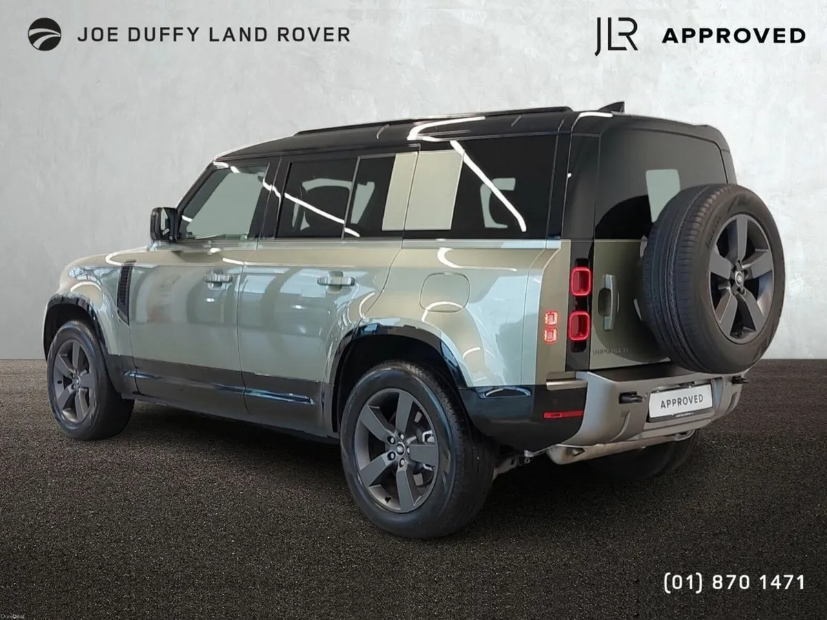 Land Rover Defender X-Dynamic HSE 2.0 PHEV - Image 3