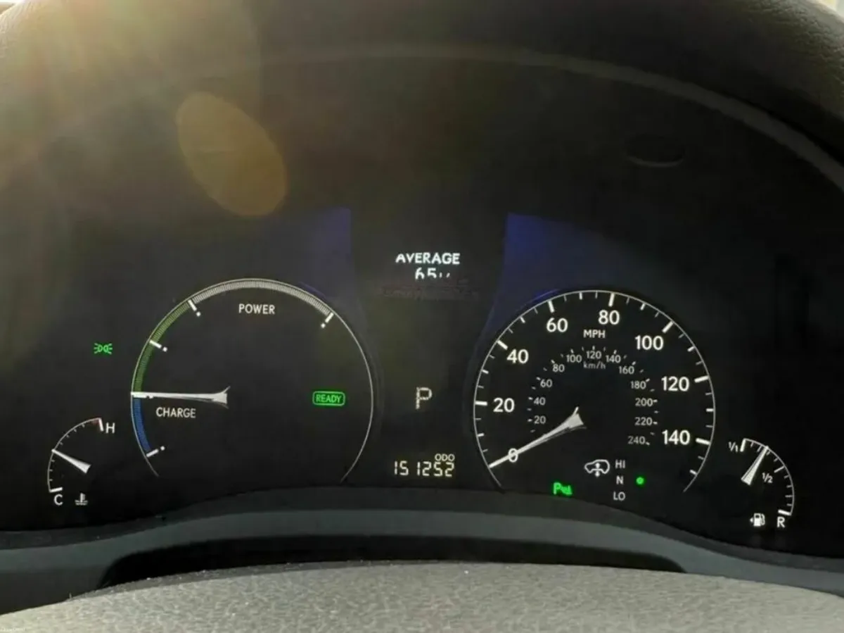 Lexus RX 450 hybrid 2012 perfect condition - Image 4