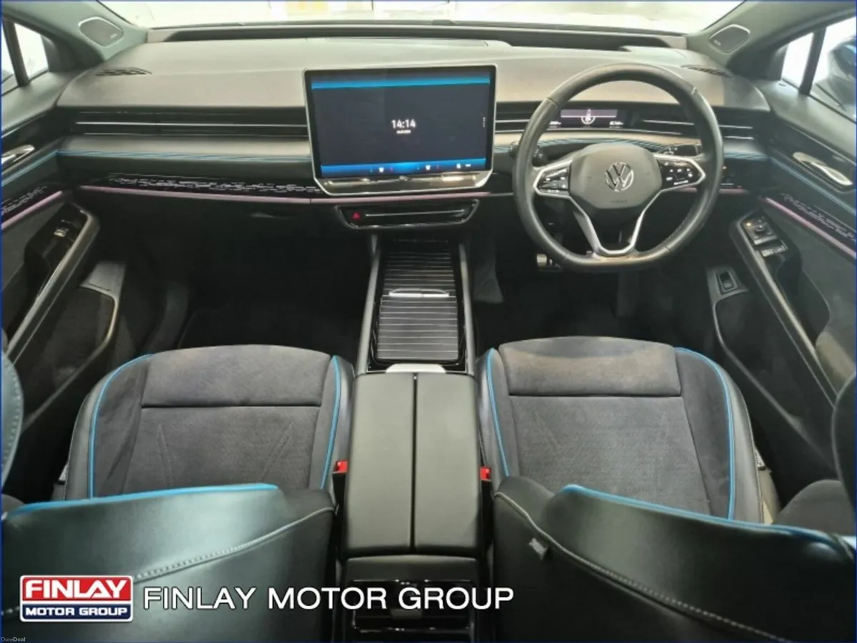 Volkswagen ID.7 PRO 77kWh 286HP - Massage Seats, H - Image 2