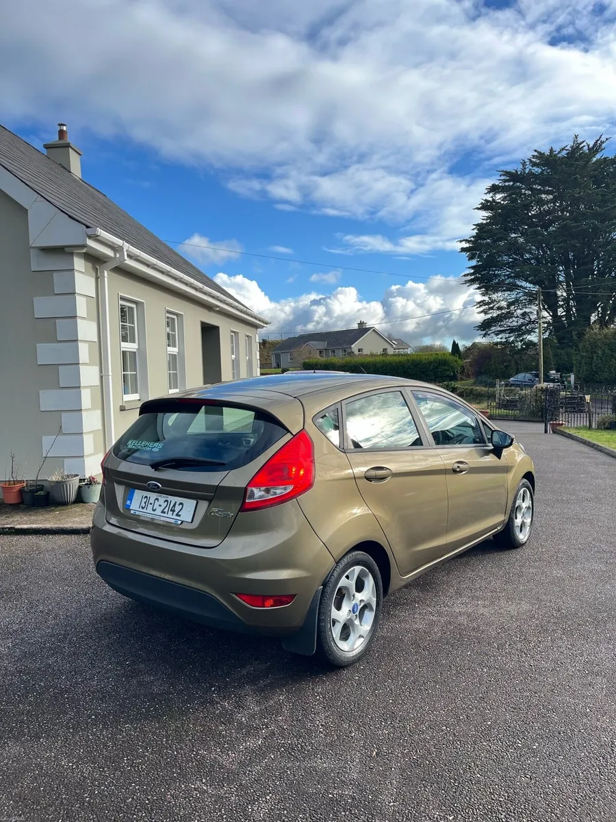 Ford Fiesta 131 - Image 4