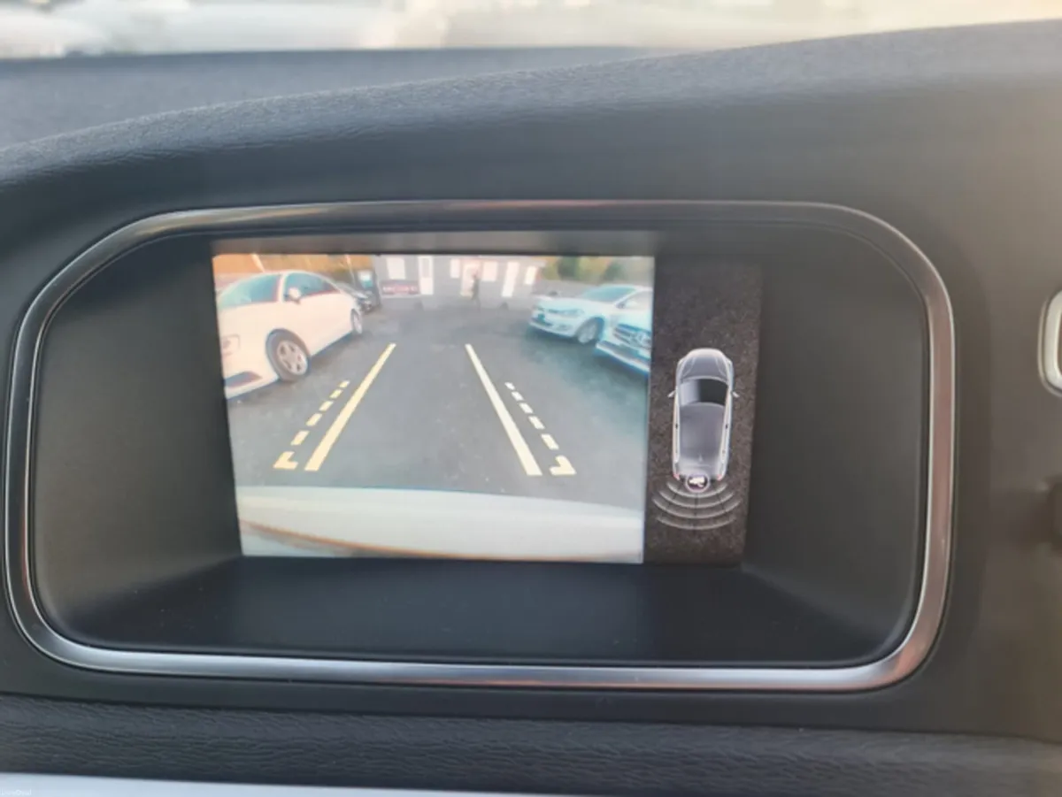 Volvo V40 1.6Petrol T4 SE Automatic  (3687) - Image 4