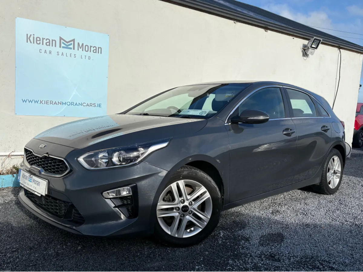 Renault Megane ICONIC 5DR - Image 1