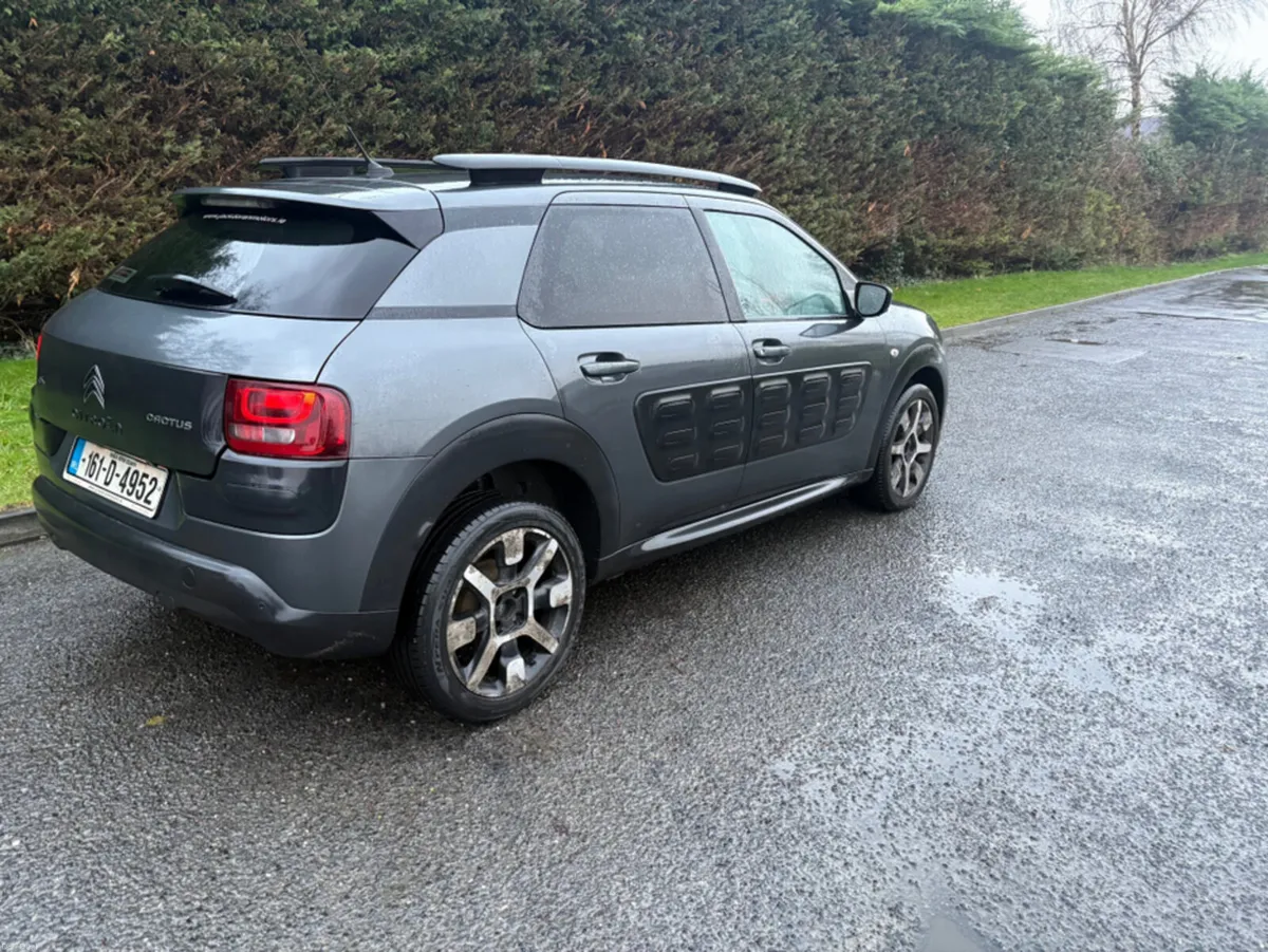 Citroen C4 Cactus BLUEHDI 100 FLAIR MANUAL 4DR - Image 3