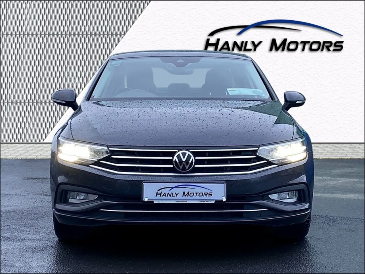 Volkswagen Passat BUSINESS 2.0 TDI MANUAL 6SPEED F - Image 2