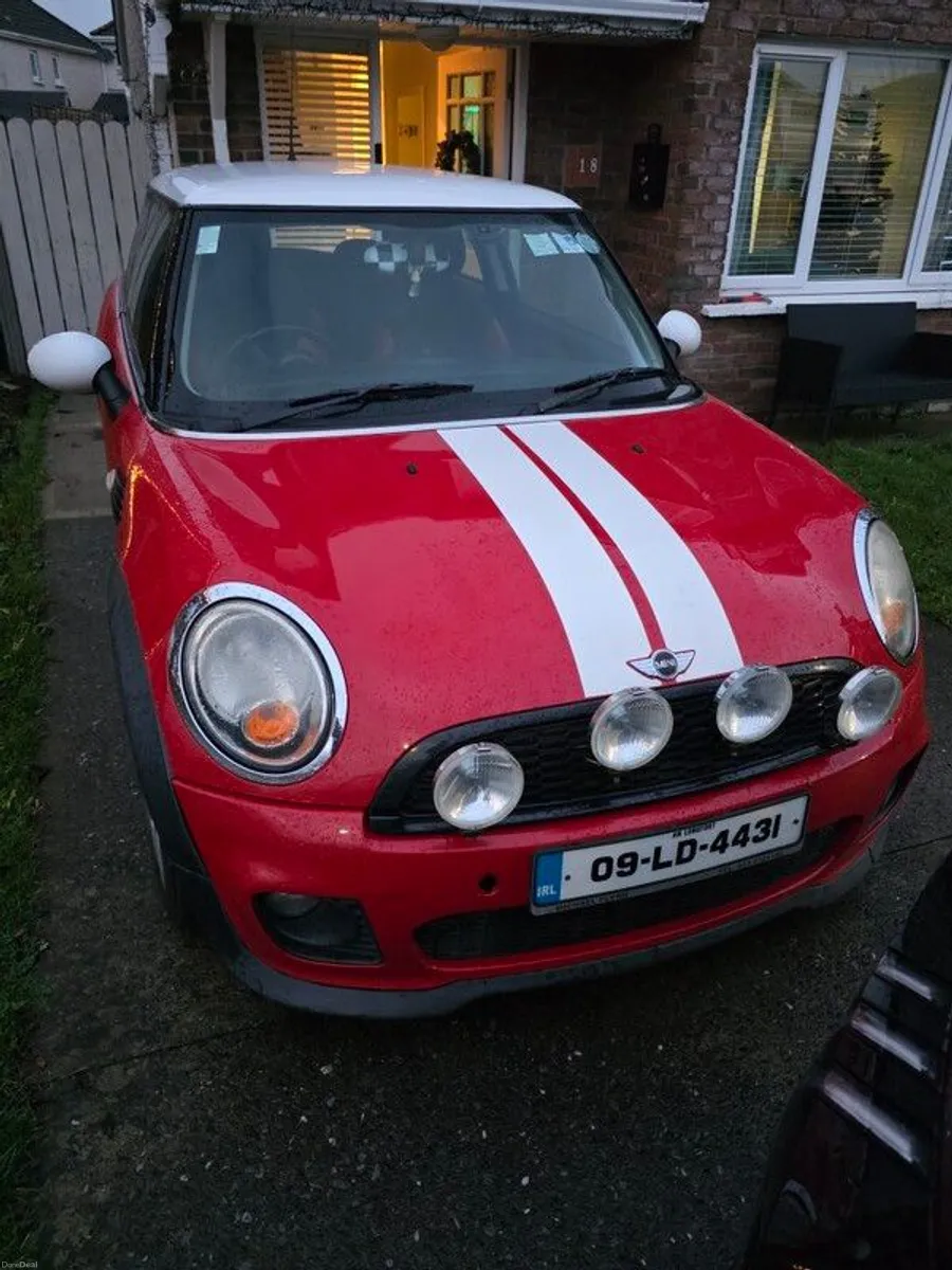 2009 Mini Cooper - Image 2
