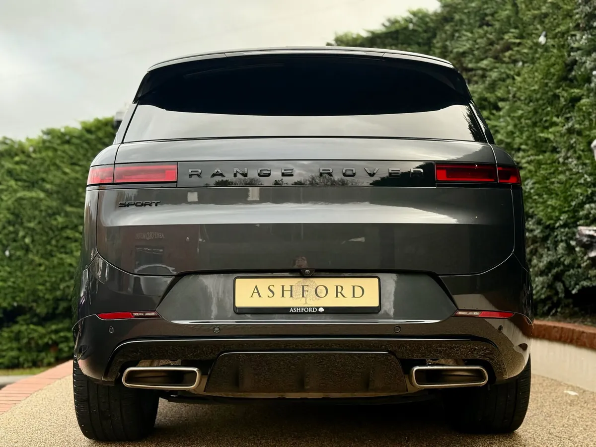 Range Rover Sport P550e Autobiography 3.0 - Image 4