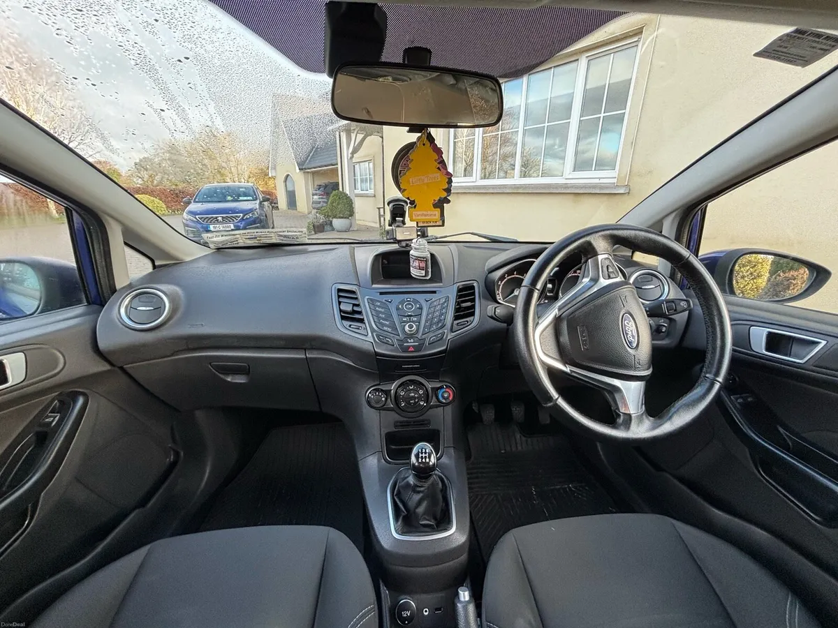 Ford Fiesta - Image 4