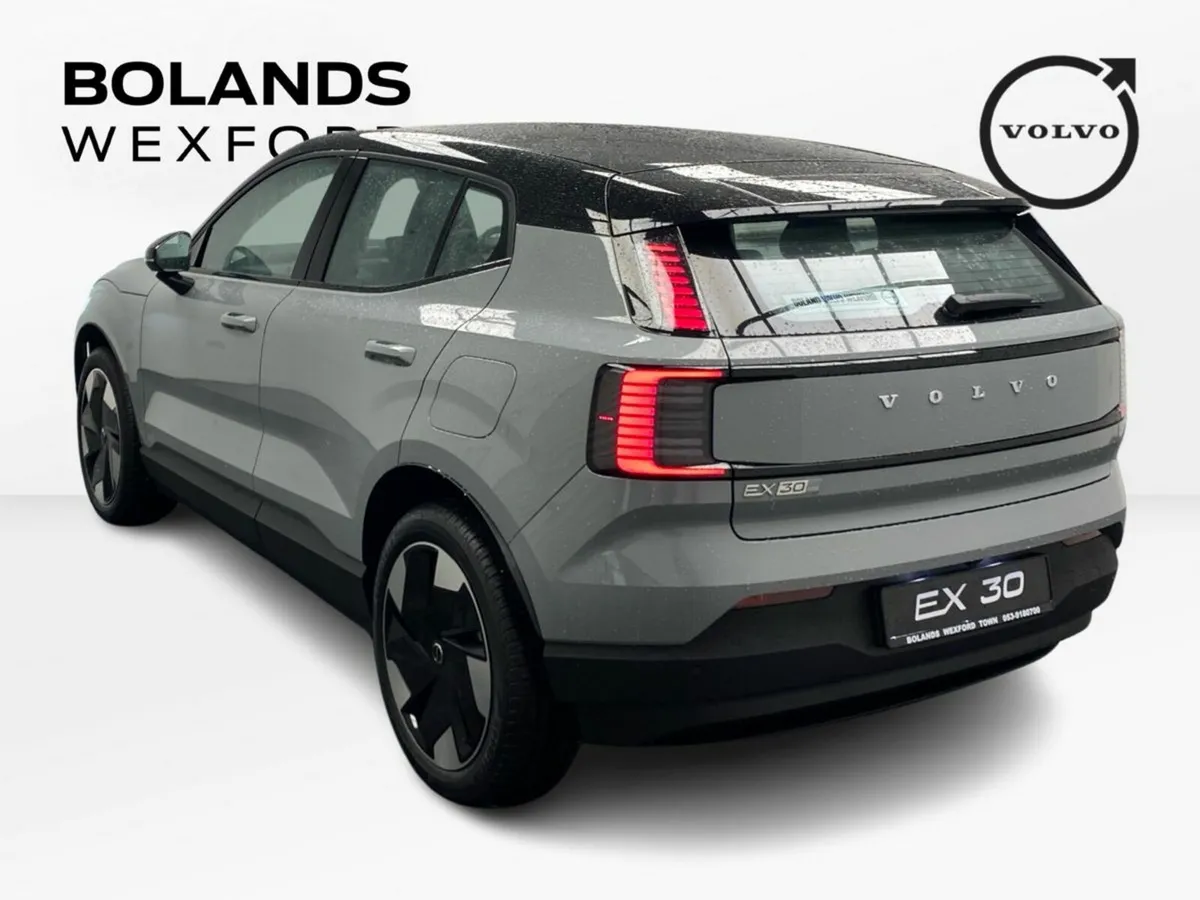 Volvo EX30 Vapor Grey Extended Range Plus with Ind - Image 4