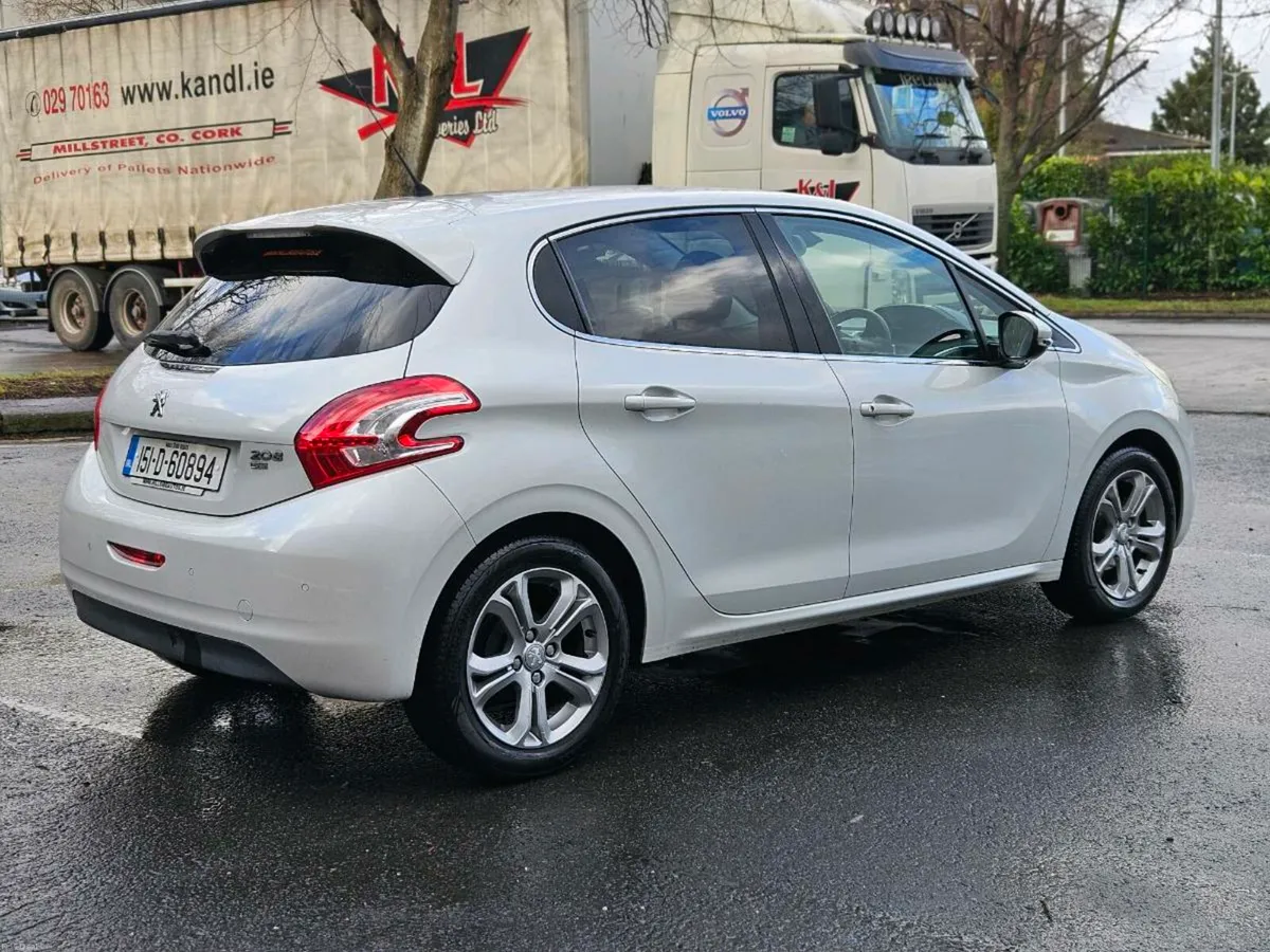 2015 peugeot 208 1.2 automatic - Image 3