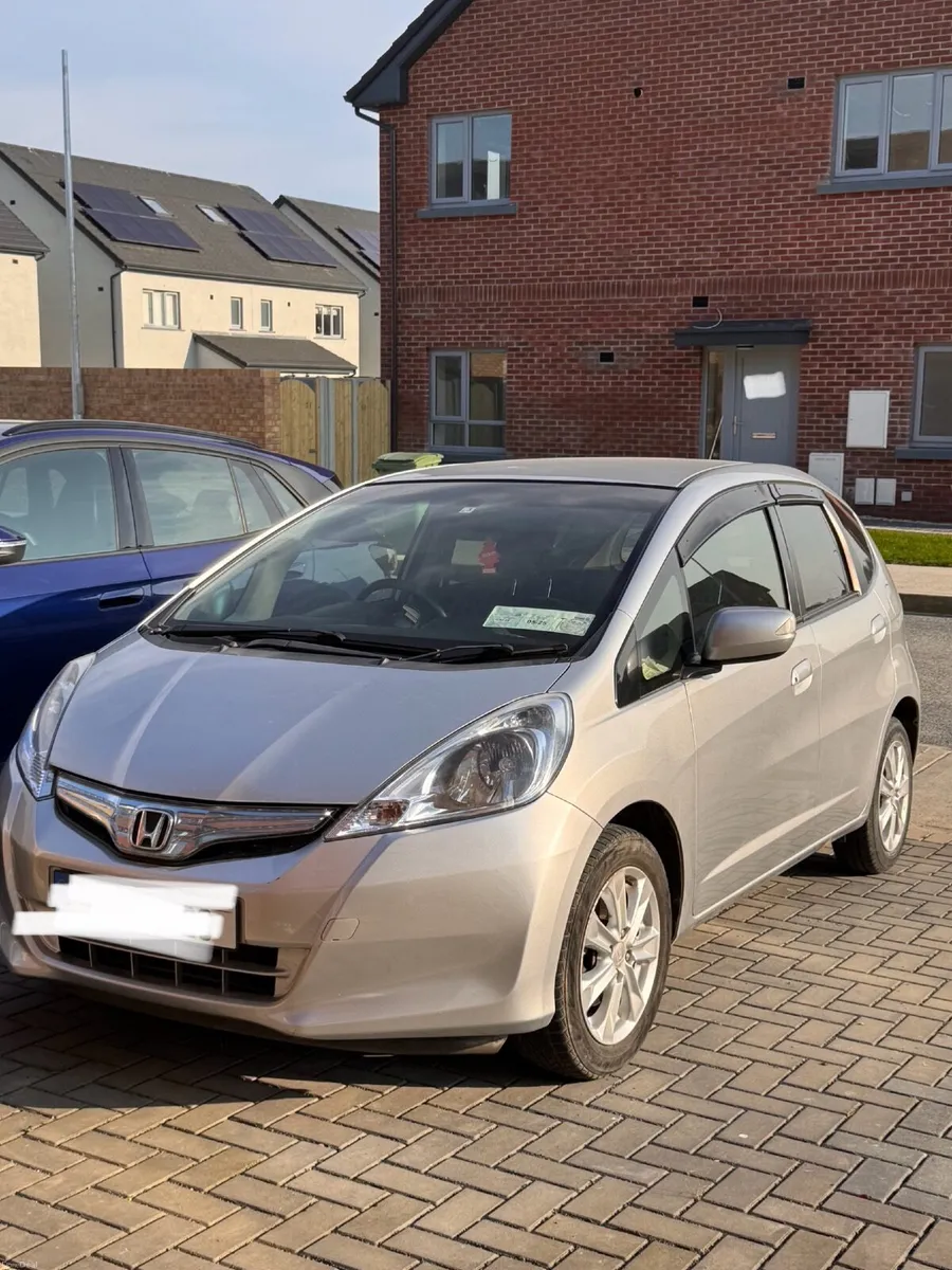 Honda Fit 2011 - Image 1