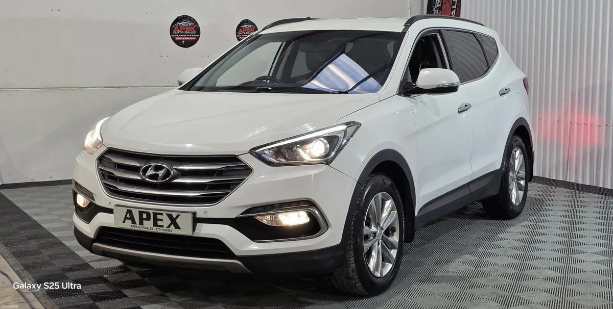 Hyundai Santa Fe DIESEL ESTATE - Image 2