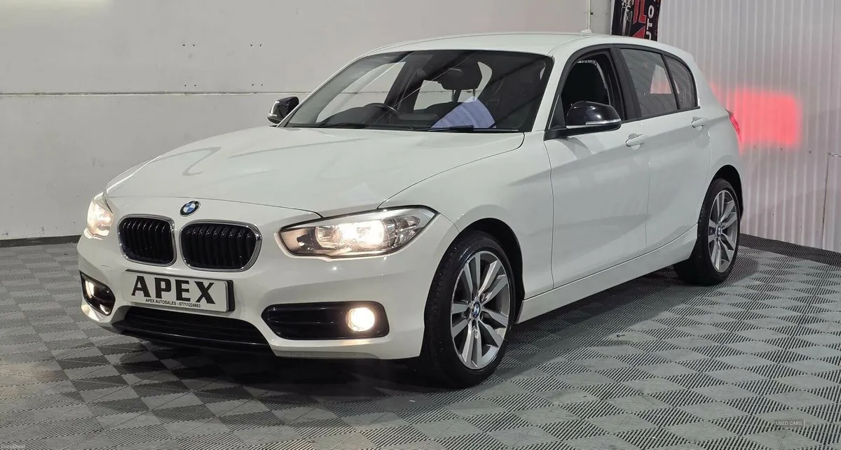 BMW 1-Series DIESEL HATCHBACK - Image 2
