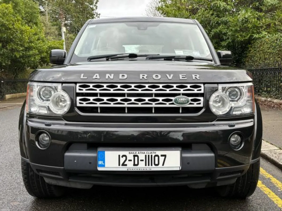 Land Rover Discovery 4 3.0 V6 HSE - HUGE SPEC- LOW - Image 2