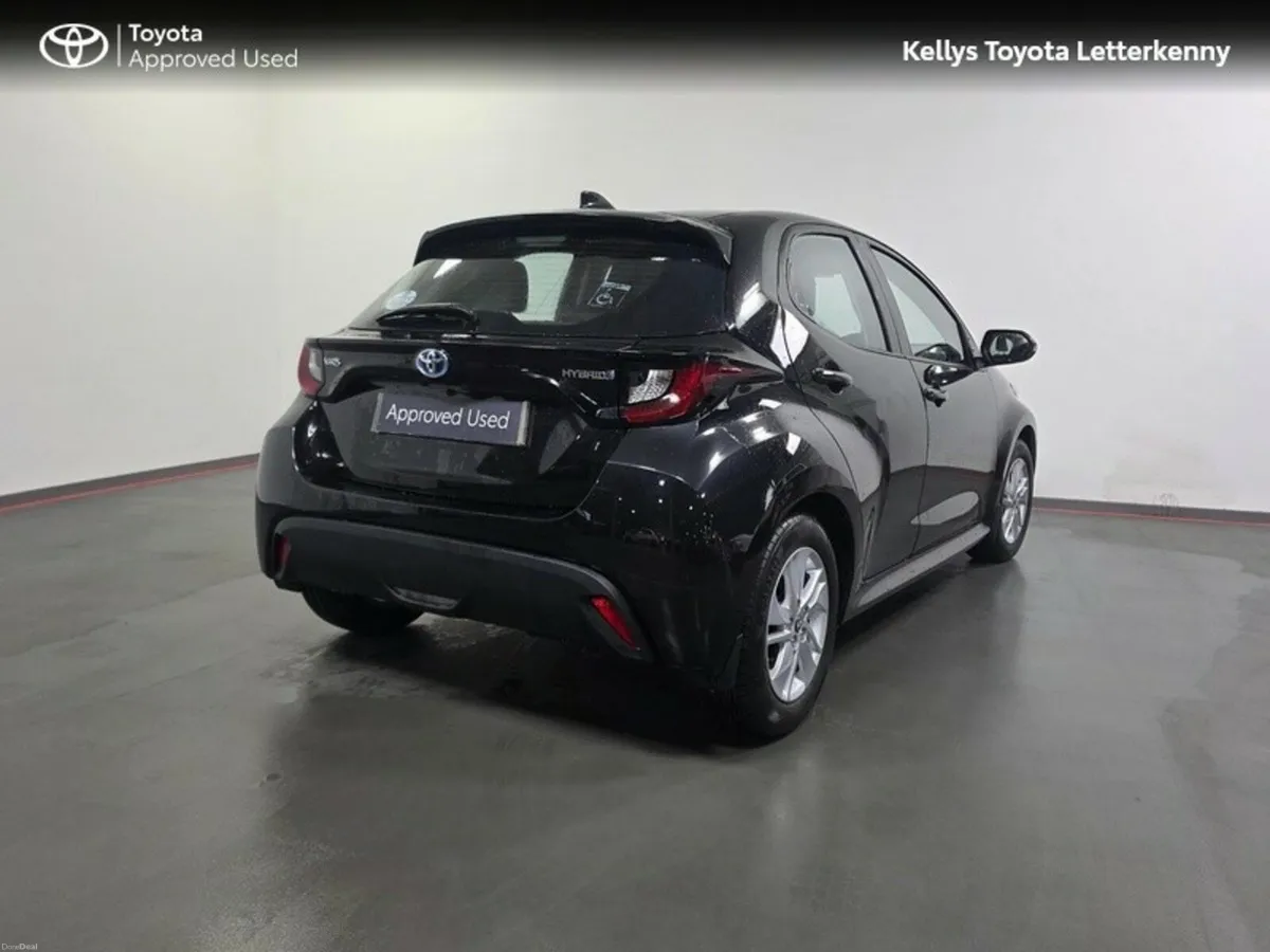 Toyota Yaris YARIS 1.5 HYBRID LUNA - #136 - Image 2