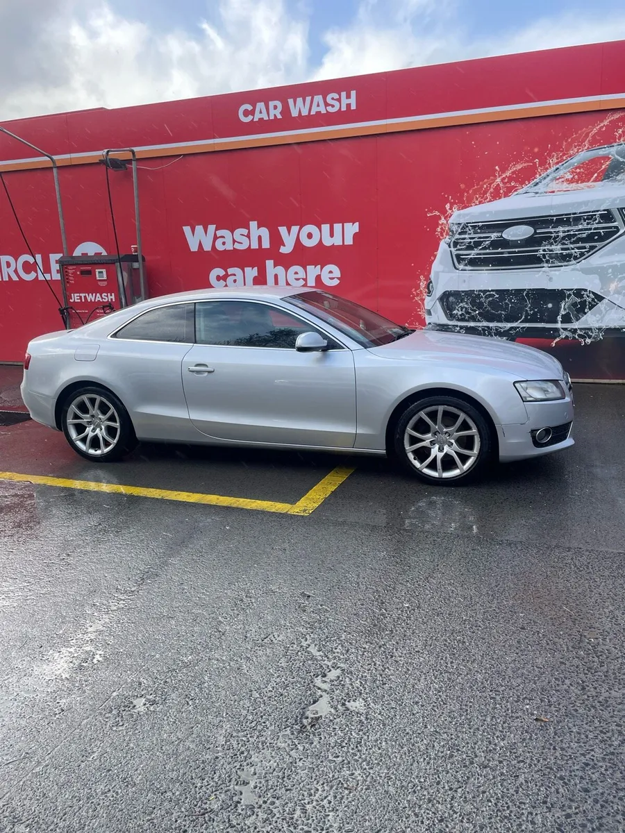 Audi A5 2:0 TDI Sports Coupe - Image 2