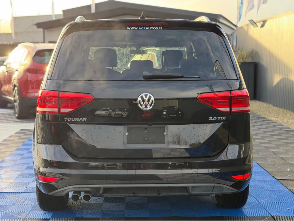 Volkswagen Touran CL - 2.0L DIESEL - AUTO - 7 SEAT - Image 2