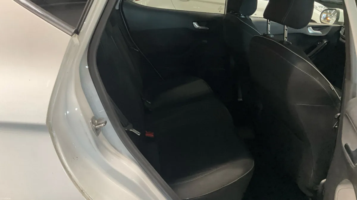 2018 Ford Fiesta TITANIUM 1.0 Petrol - Image 4