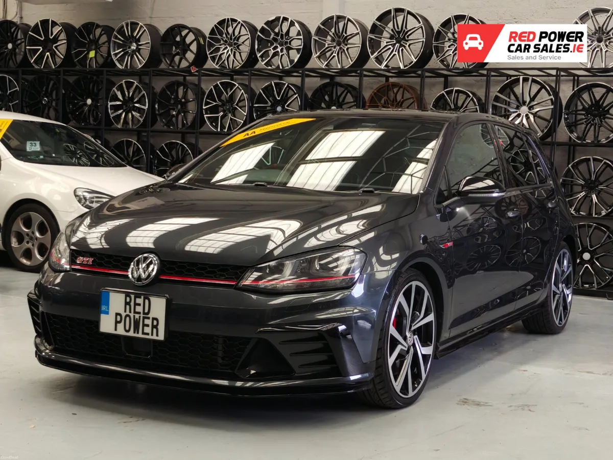 Golf GTI Clubsport Street Edition//LOW KMs - Image 2
