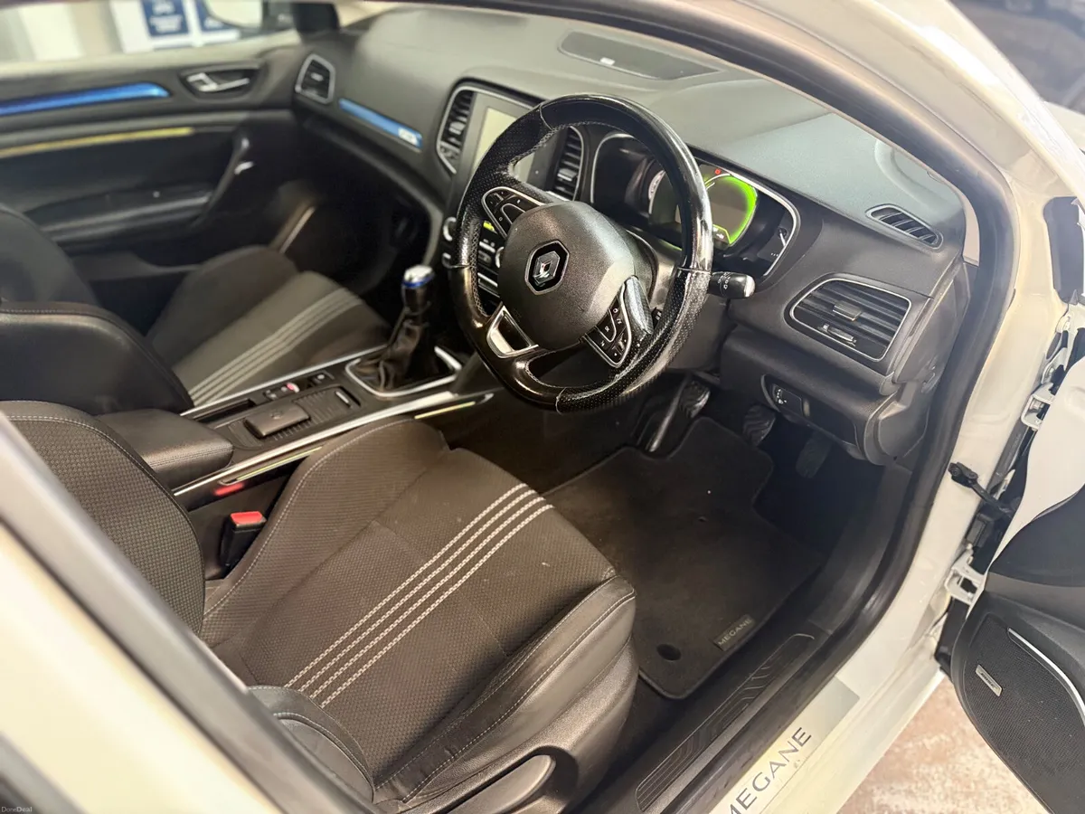 Renault Megane 2017. GT LINE SPORT TOURER - Image 4