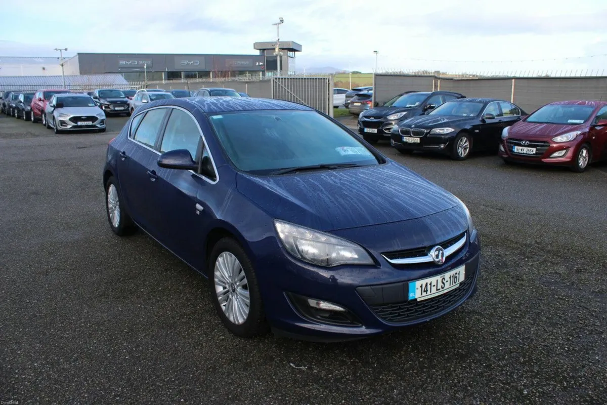 Vauxhall Astra ASTRA 1.7 CDTI EXCITE 16V 5DR - TEN - Image 1