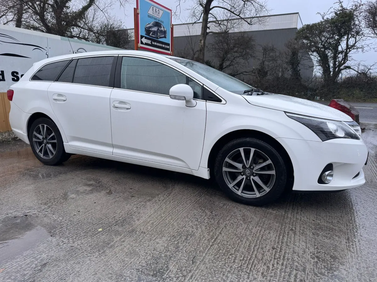 151 Toyota Avensis 2.0D Tourer Warranty - Image 5
