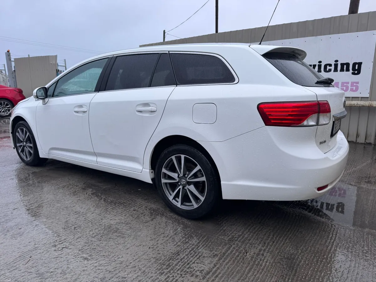 151 Toyota Avensis 2.0D Tourer Warranty - Image 6