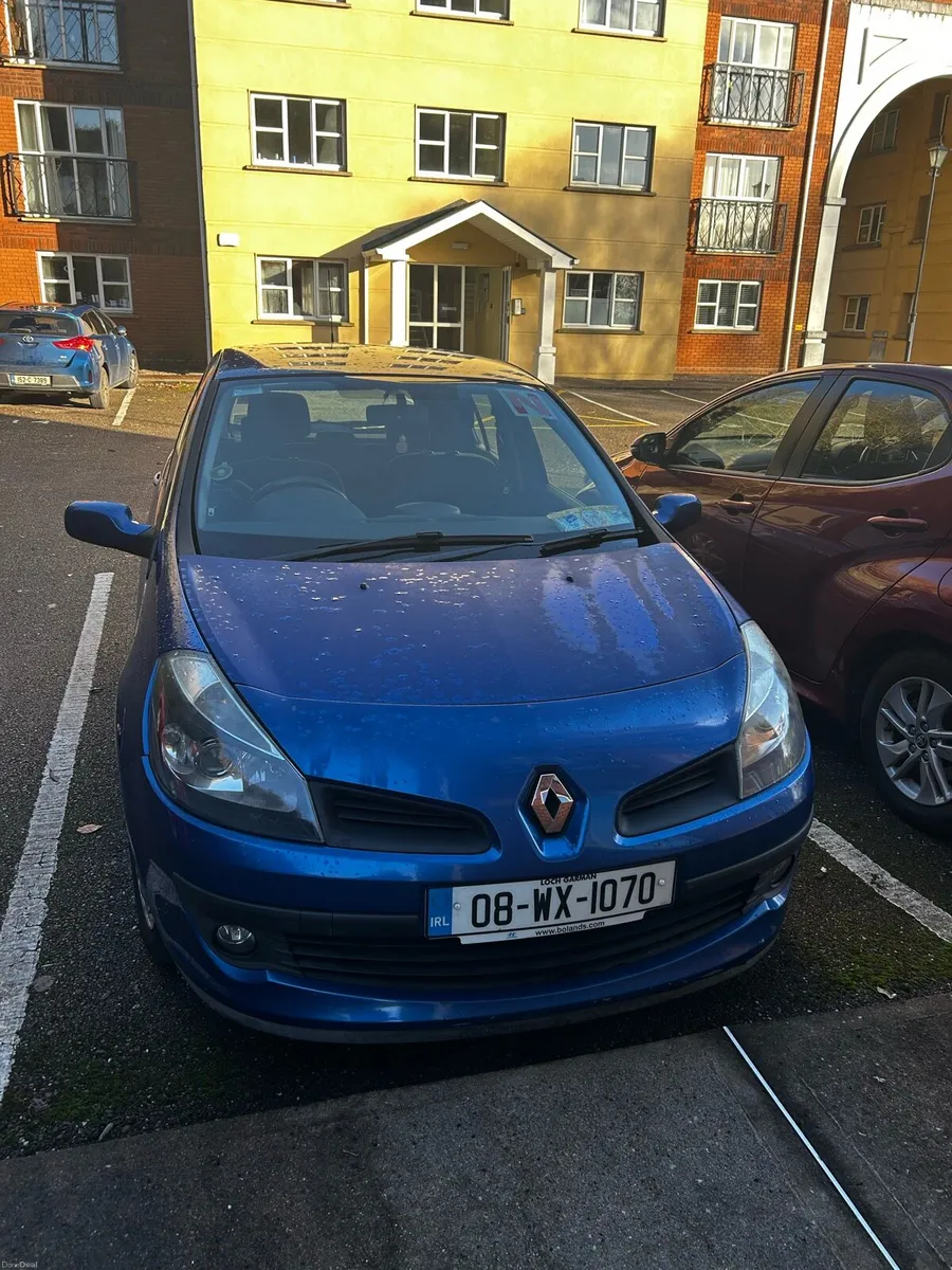 Blue Renault Clio - Image 2