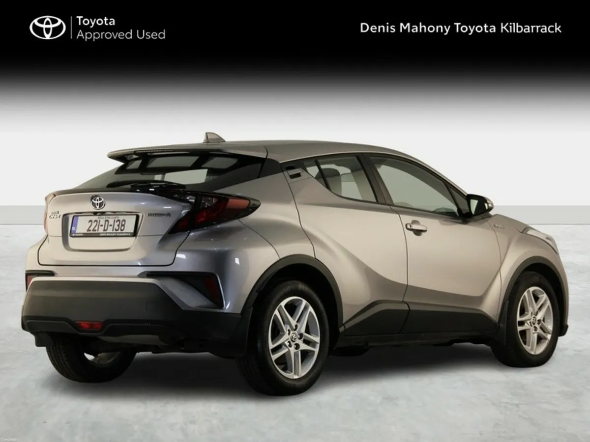 Toyota C-HR 1.8 HYBRID LUNA - Image 2
