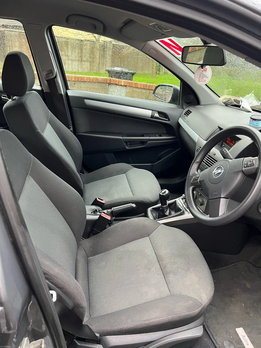 Opel Astra 1.4 2007 - Image 2
